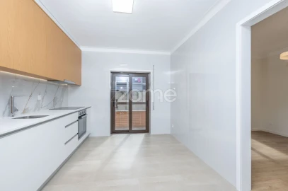 Apartamento T2 para Arrendamento em Braga (Maximinos, Sé e Cividade)