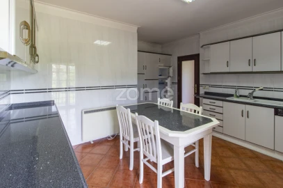 Moradia T3 para Arrendamento em Galegos