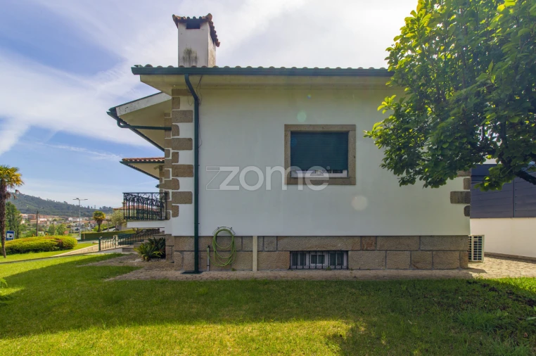 Moradia T3 para Arrendamento em Galegos Foto 5