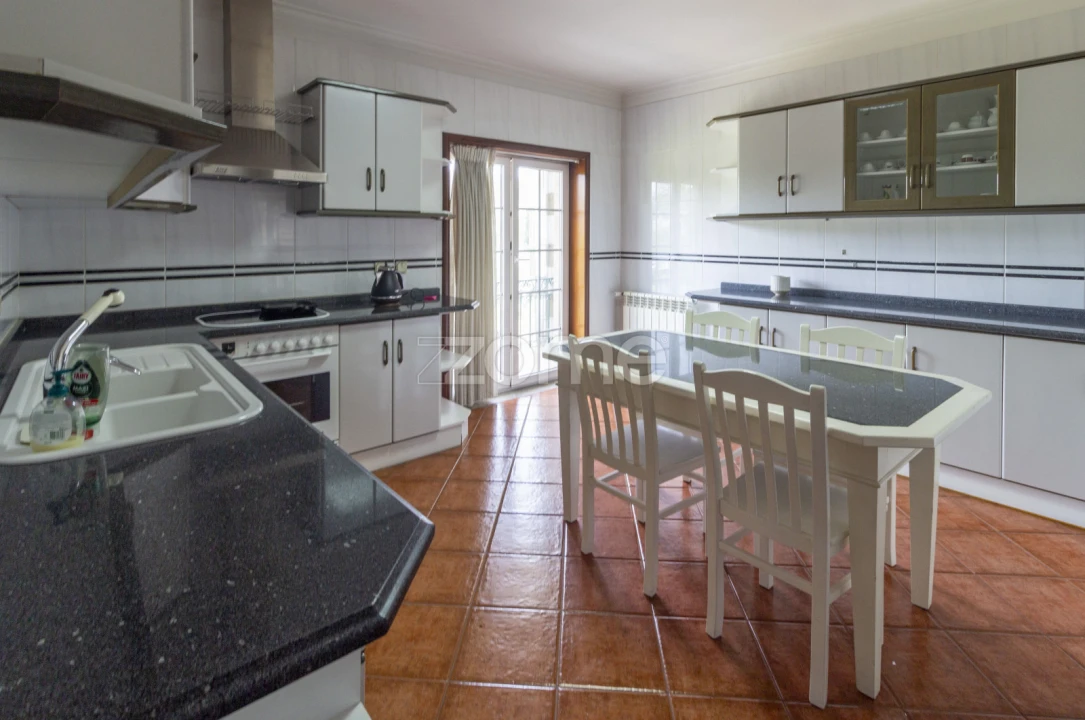 Moradia T3 para Arrendamento em Galegos Foto 7