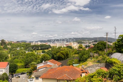 Moradia T3 para Venda em Ferreiros e Gondizalves