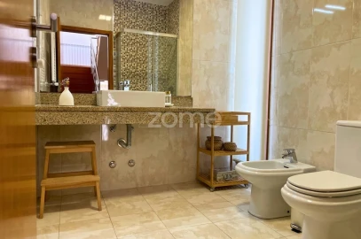 Moradia T3 para Venda em Ferreiros e Gondizalves
