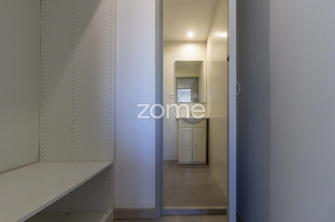 Apartamento T3 para Arrendamento em São Vitor (Braga) Foto 18