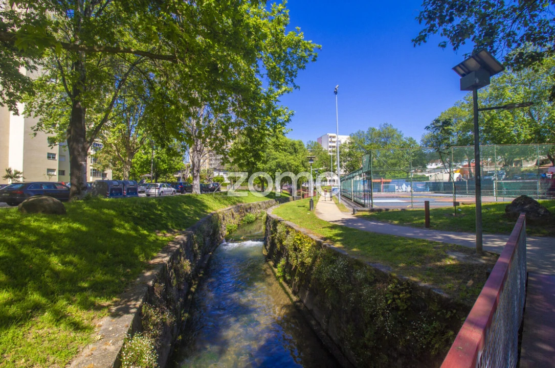 Apartamento T3 para Arrendamento em São Vitor (Braga) Foto 26