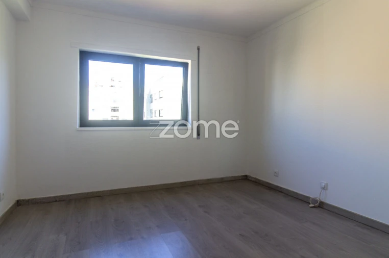 Apartamento T3 para Arrendamento em São Vitor (Braga) Foto 14