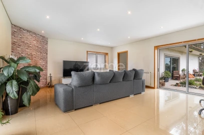 Moradia T3 para Venda em Sabariz