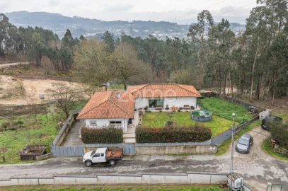 Moradia T3 para Venda em Sabariz
