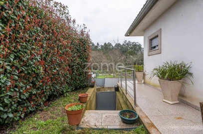Moradia T3 para Venda em Sabariz