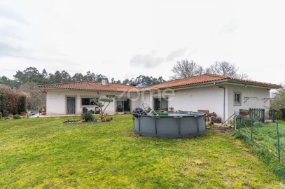 Moradia T3 para Venda em Sabariz
