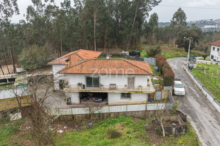 Moradia T3 para Venda em Sabariz Foto 26