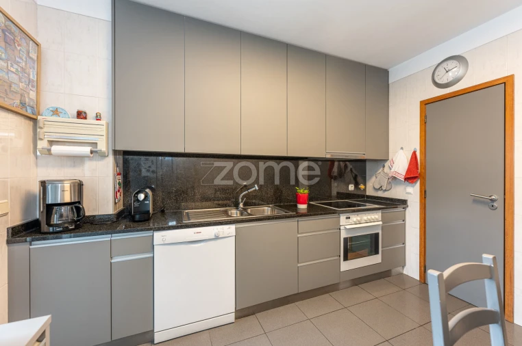 Apartamento T3 para Venda em Moreira Foto 10