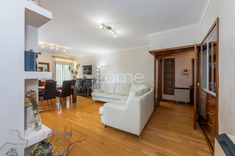 Apartamento T3 para Venda em Moreira Foto 17