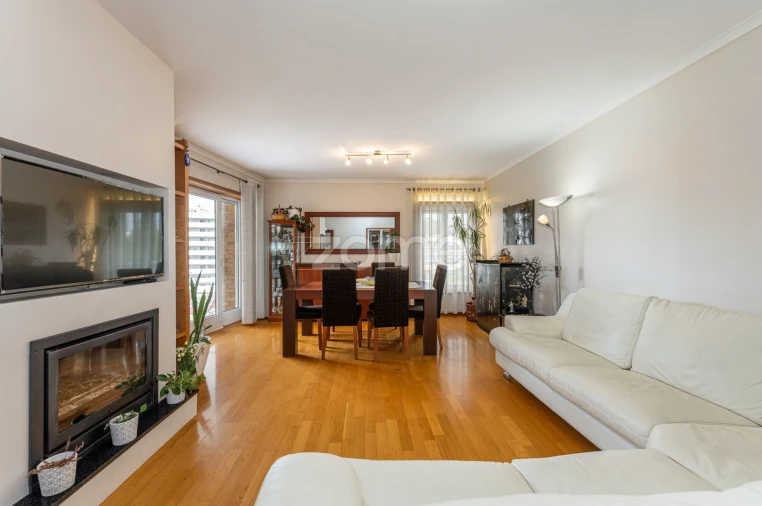 Apartamento T3 para Venda em Moreira Foto 16