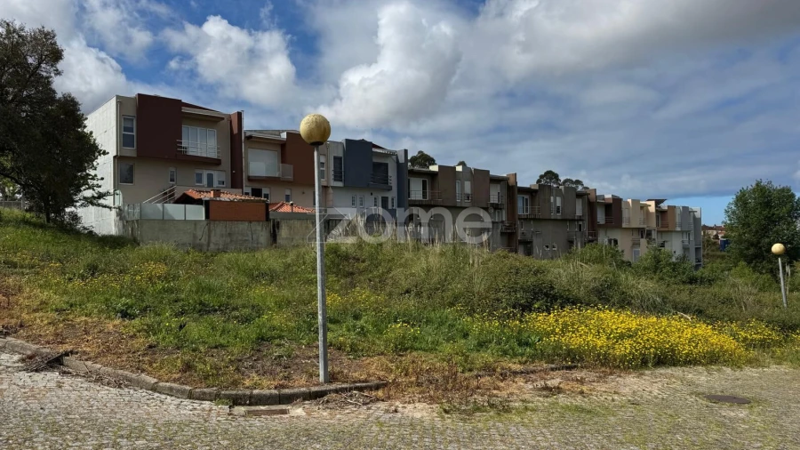 Terreno para Venda em Santa Maria de Lamas