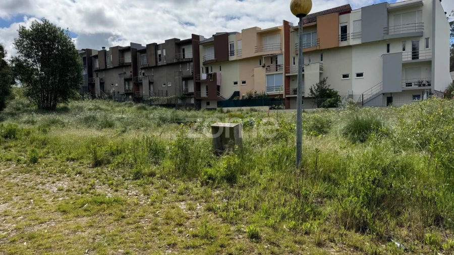 Terreno para Venda em Santa Maria de Lamas