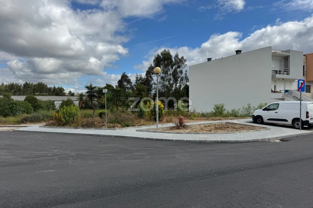 Terreno para Venda em Santa Maria de Lamas Foto 24