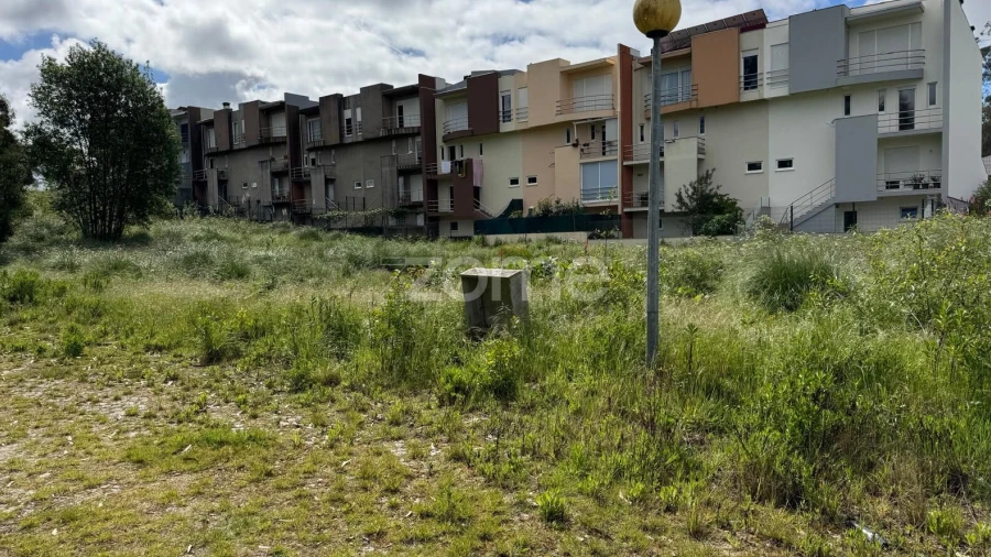 Terreno para Venda em Santa Maria de Lamas