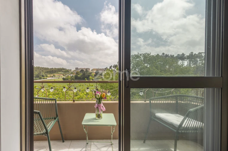 Apartamento T2 para Venda em Moreira Foto 4