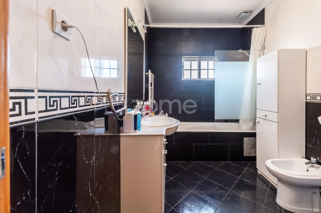 Moradia T2 para Venda em Custóias, Leça do Balio e Guifões Foto 11