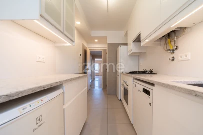 Apartamento T2 para Venda em São Vicente