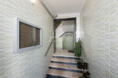 Apartamento T3 para Venda em Águas Livres