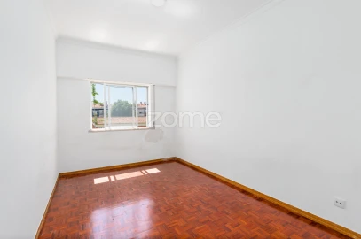 Apartamento T3 para Venda em Águas Livres