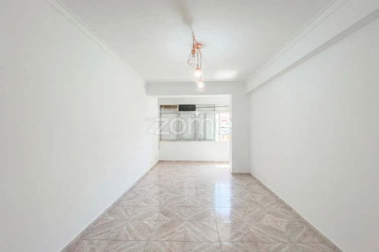 Apartamento T3 para Venda em Águas Livres Foto 3