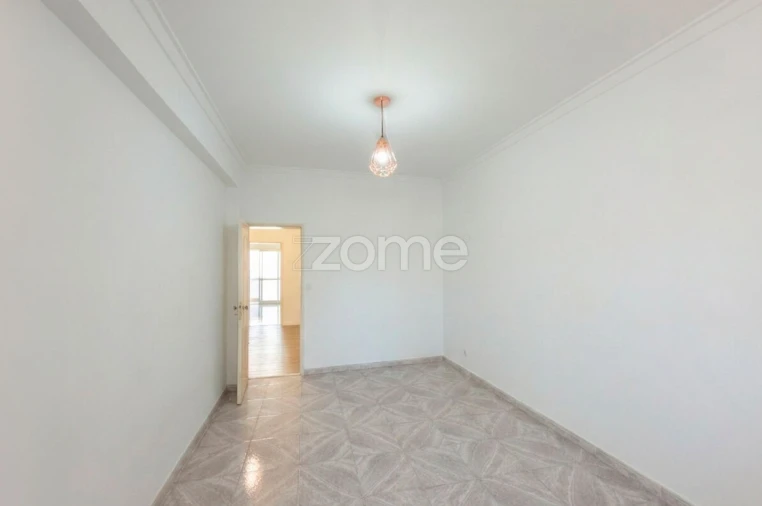 Apartamento T3 para Venda em Águas Livres Foto 4