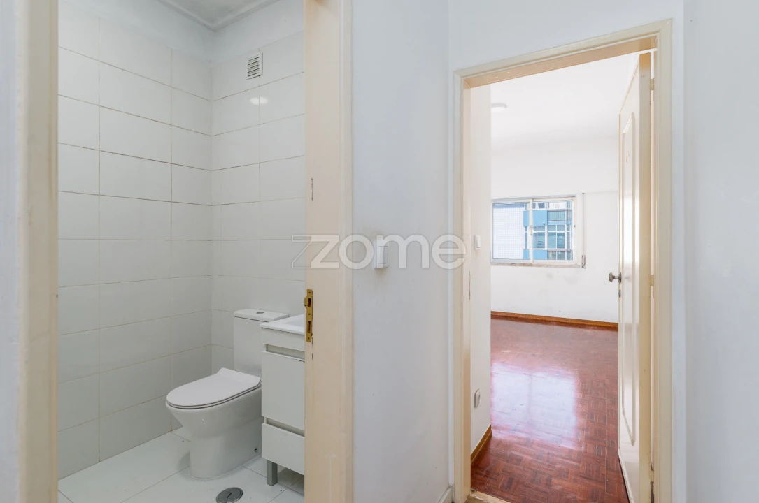 Apartamento T3 para Venda em Águas Livres Foto 12