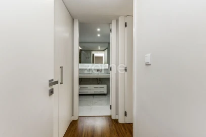 Apartamento T2 para Arrendamento em Carcavelos e Parede