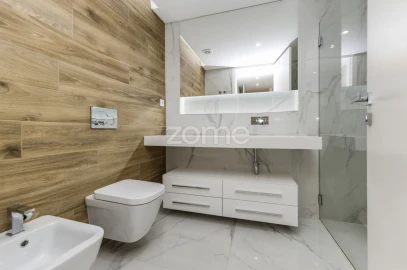 Apartamento T2 para Arrendamento em Carcavelos e Parede