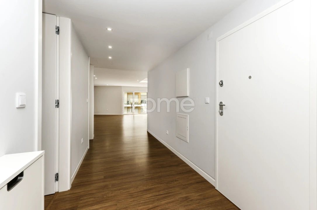 Apartamento T2 para Arrendamento em Carcavelos e Parede Foto 10