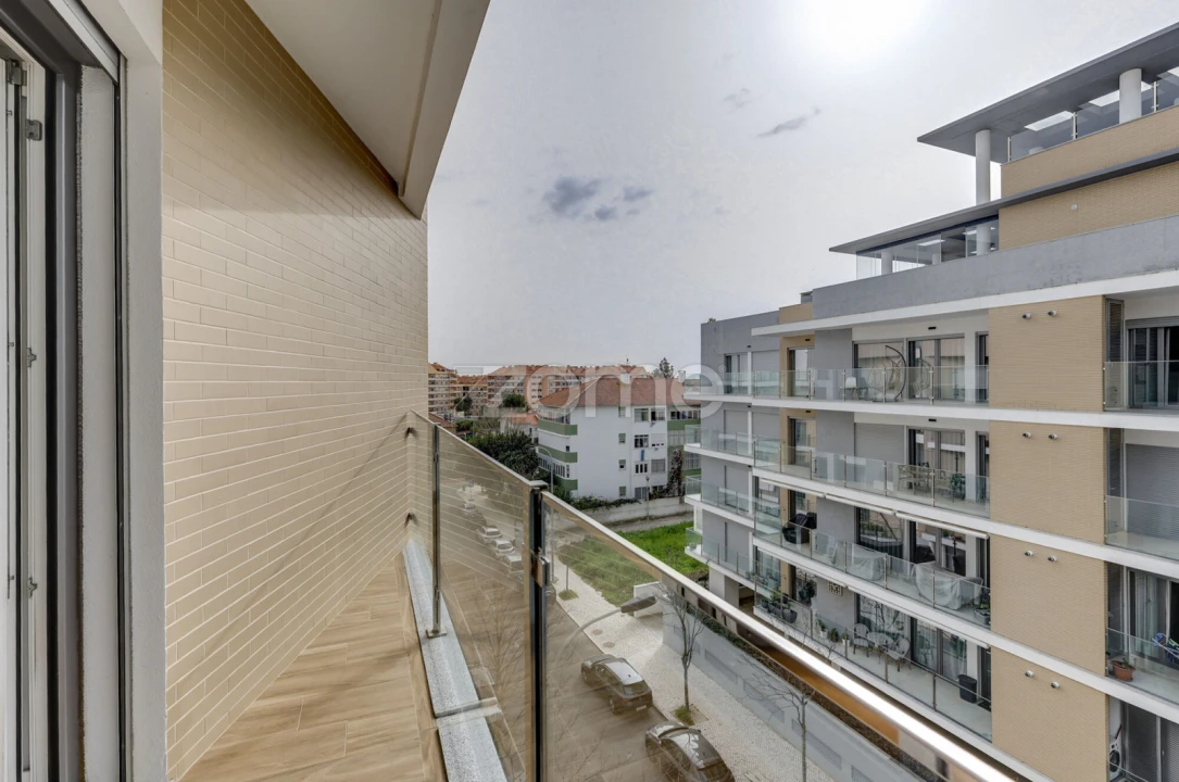 Apartamento T2 para Arrendamento em Carcavelos e Parede Foto 4