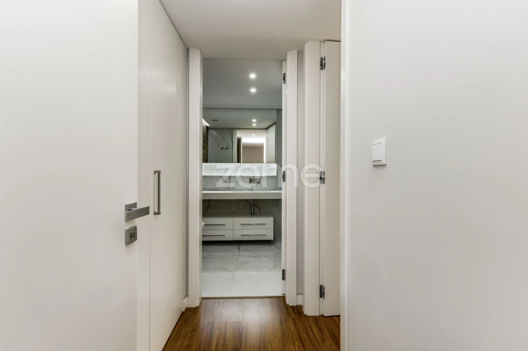 Apartamento T2 para Arrendamento em Carcavelos e Parede Foto 11