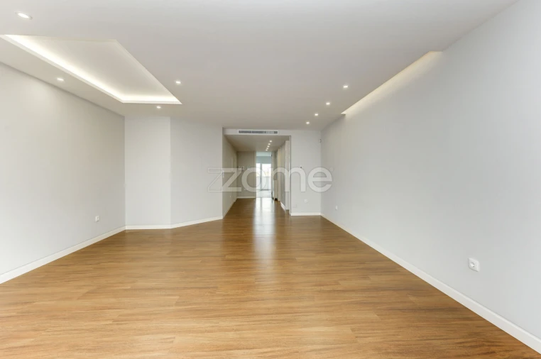 Apartamento T2 para Arrendamento em Carcavelos e Parede Foto 3