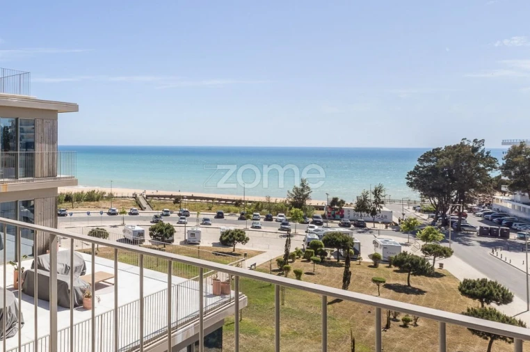 Apartamento T3 para Venda em Quarteira Foto 2