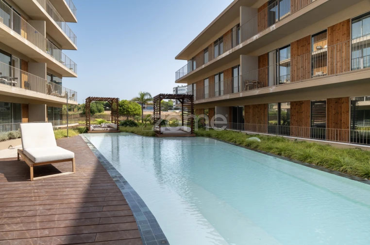 Apartamento T3 para Venda em Quarteira Foto 43