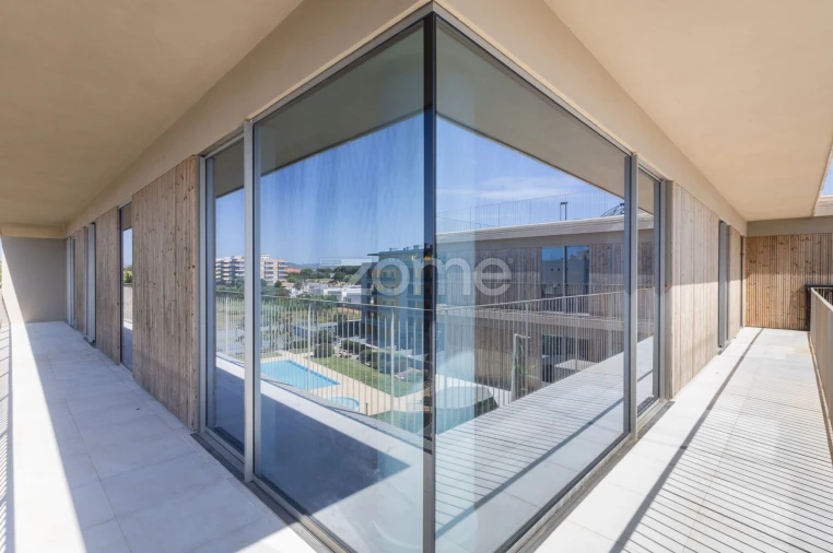 Apartamento T3 para Venda em Quarteira Foto 27