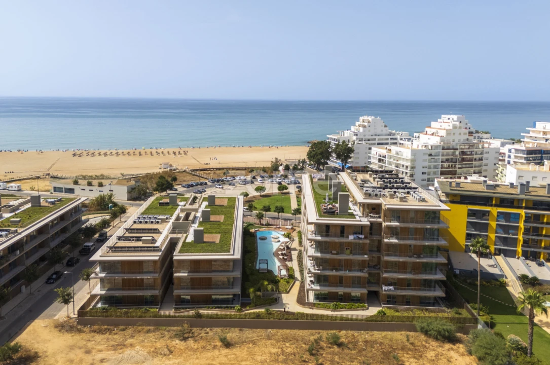 Apartamento T3 para Venda em Quarteira Foto 47