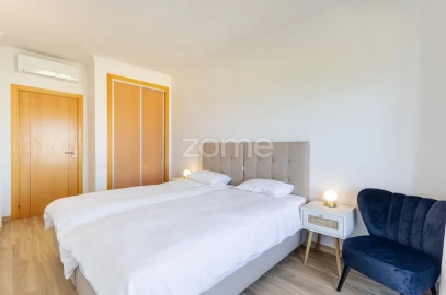 Apartamento T2 para Venda em Estômbar e Parchal