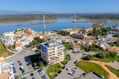Apartamento T2 para Venda em Estômbar e Parchal