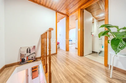 Apartamento T4 para Venda em Águas Livres