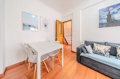 Apartamento T4 para Venda em Águas Livres