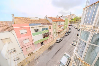 Apartamento T4 para Venda em Águas Livres