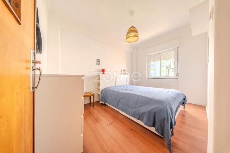 Apartamento T4 para Venda em Águas Livres Foto 13