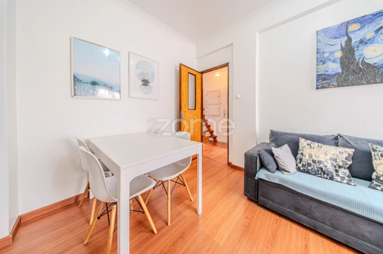 Apartamento T4 para Venda em Águas Livres Foto 5