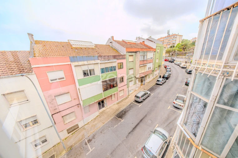 Apartamento T4 para Venda em Águas Livres Foto 11