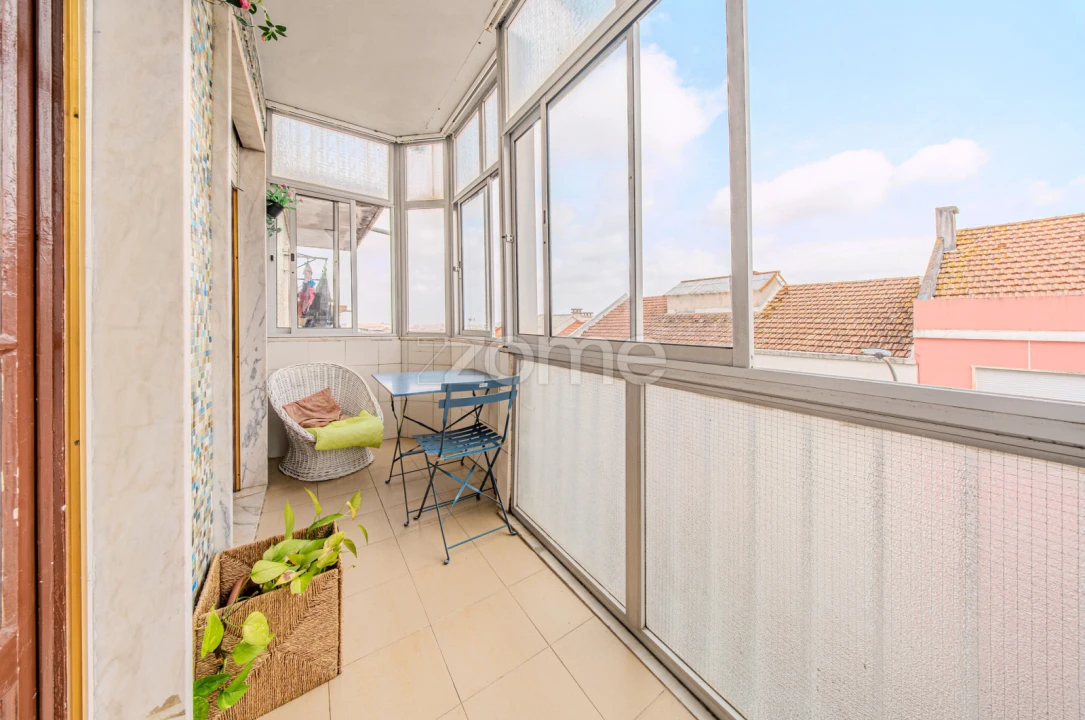 Apartamento T4 para Venda em Águas Livres Foto 9