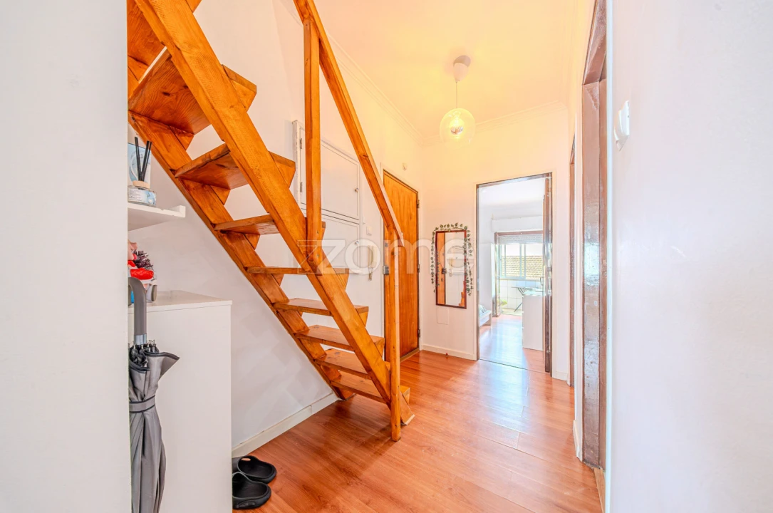 Apartamento T4 para Venda em Águas Livres Foto 19