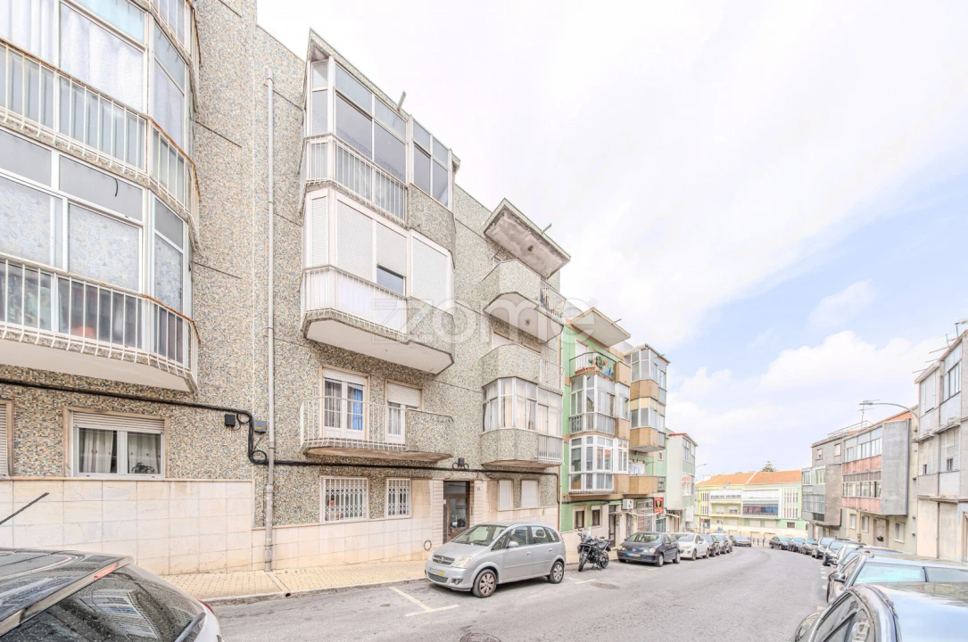 Apartamento T4 para Venda em Águas Livres Foto 33